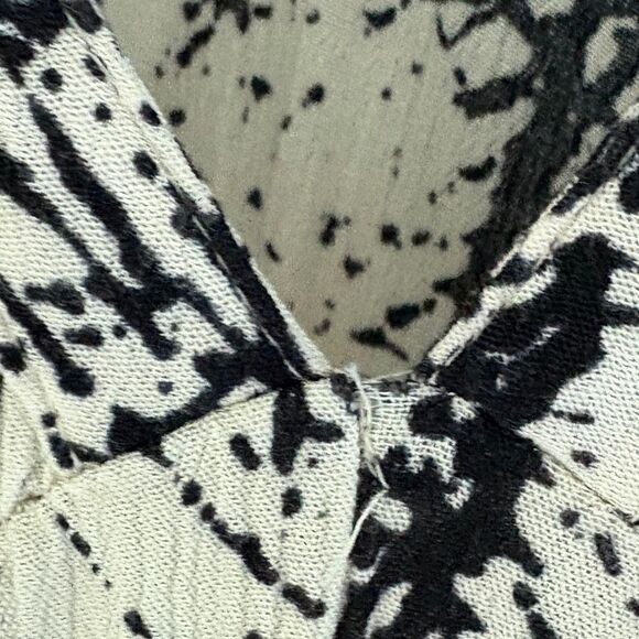 En Créme V Neck Splatter Print Shark Bite Dress Size Small Boho Funky Y2K Size S - Picture 5 of 14